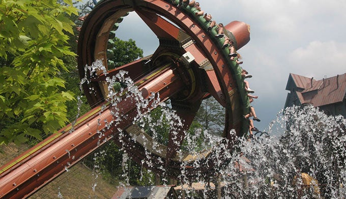 TN-Dollywood-Timber-Tower-ride_WikiKafuffle_680 Timber Tower ride at Dollywood in Pigeon Forge, Tennessee. Photo by Kafuffle via Wikimedia Commons