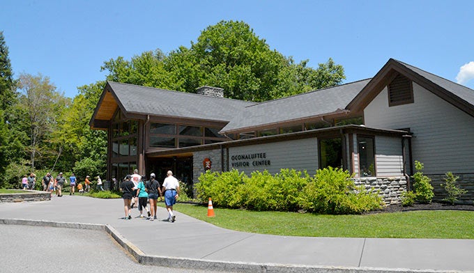 Oconaluftee-Visitor-Center-Exterior_Gloria_680 Oconaluftee Visitor Center