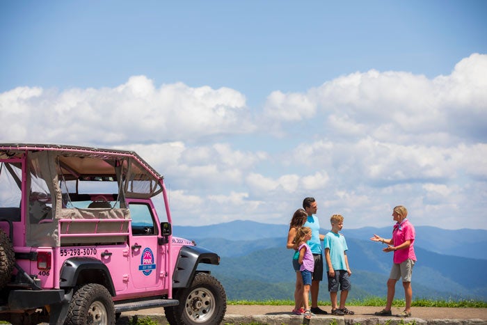 PinkAdvTours-NewfoundGap-Guide_courtesy_700 Pink Adventure Tours at Newfound Gap in Great Smoky Mountains National Park