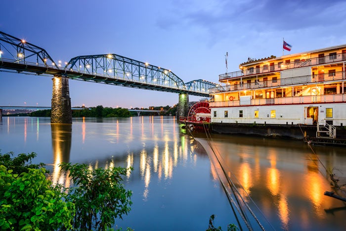 TN-Chattanooga-riverboat_DP_700 Chattanooga riverboat